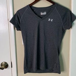 V neck tshirt